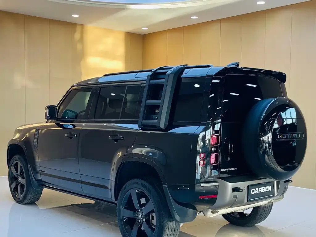 Land Rover Defender — фото 2