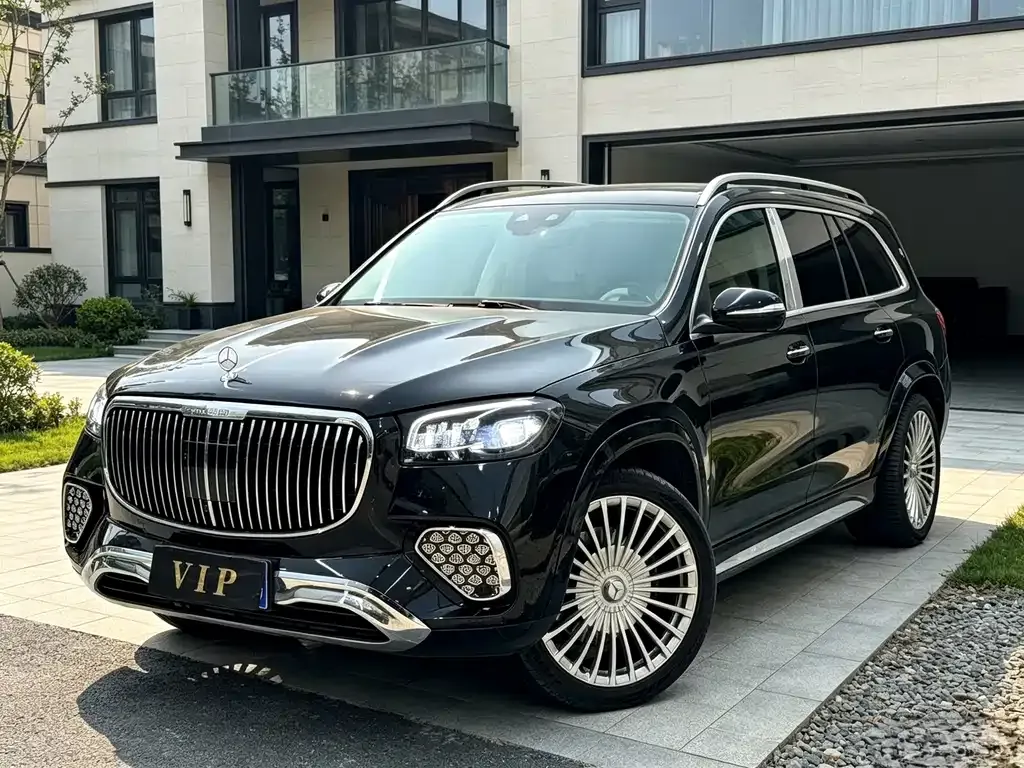 Mercedes-Benz GLS — фото 1