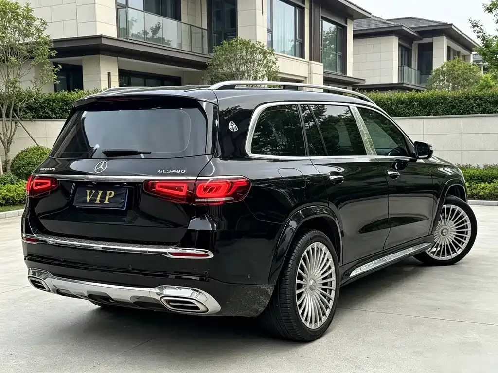 Mercedes-Benz GLS — фото 9