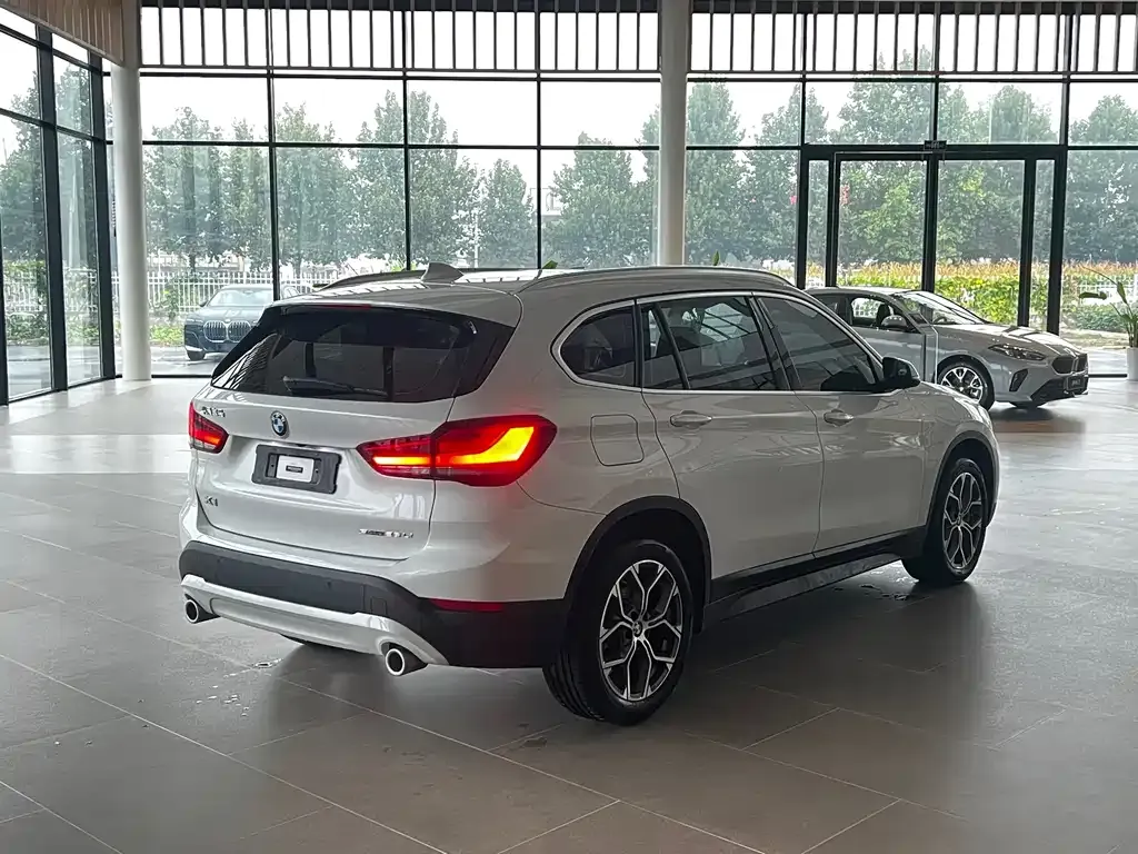 BMW X1 — фото 4