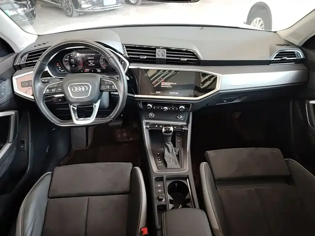 Audi Q3 — фото 5