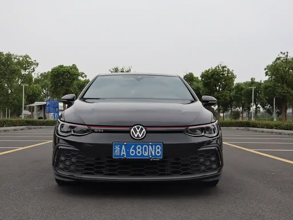 Volkswagen Golf GTI — фото 7