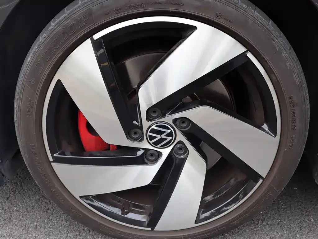 Volkswagen Golf GTI — фото 8