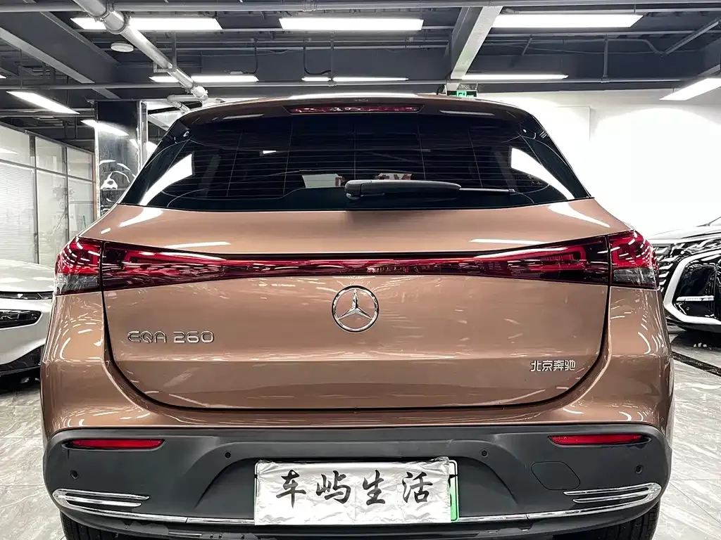 Mercedes-Benz EQA — фото 7