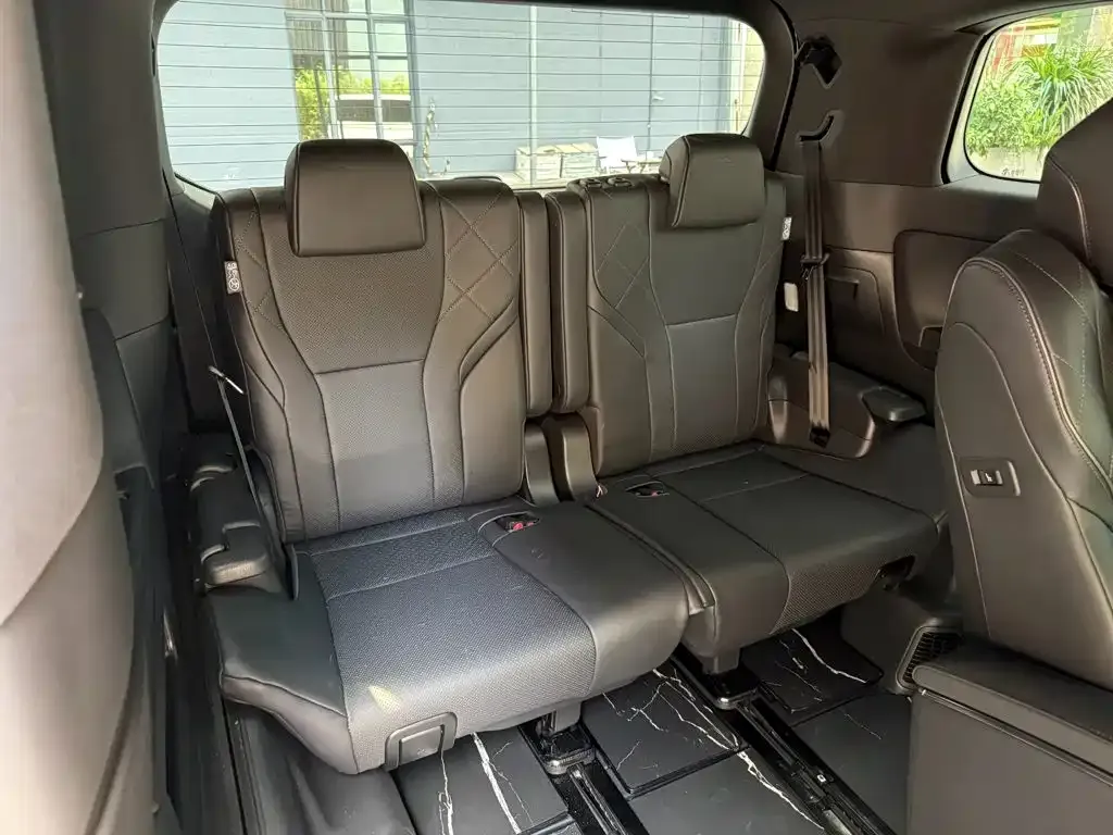 Toyota Alphard — фото 3