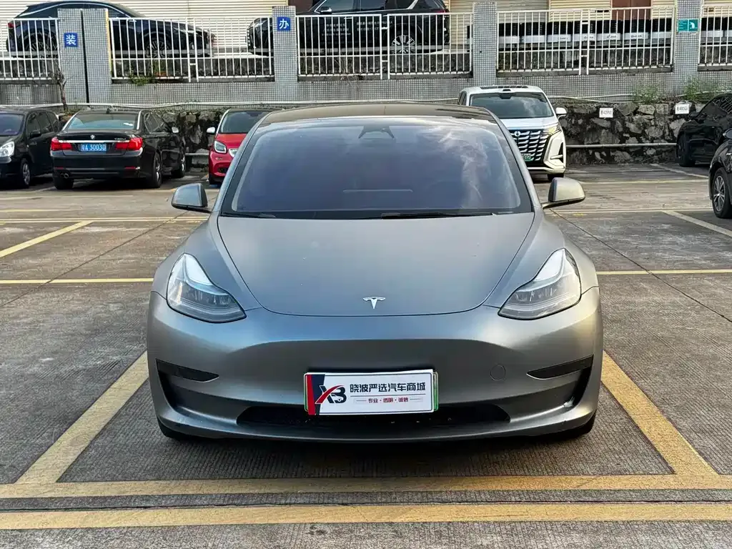 Tesla Model 3 — фото 3
