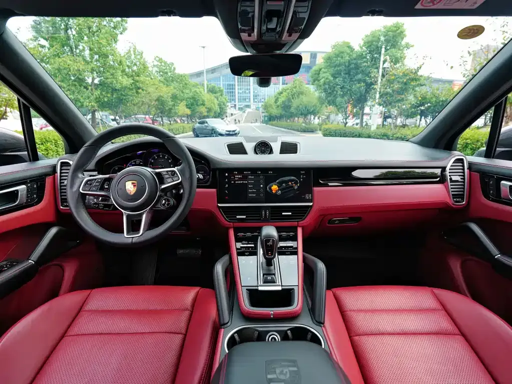Porsche Cayenne — фото 3