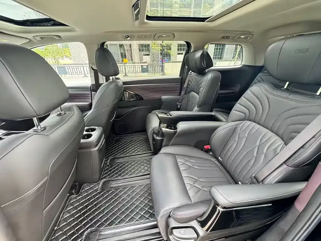 GAC Motor Trumpchi M8 — фото 2