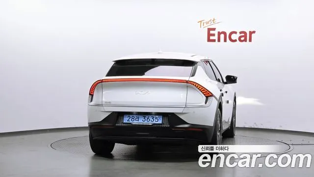 Kia EV6 — фото 6