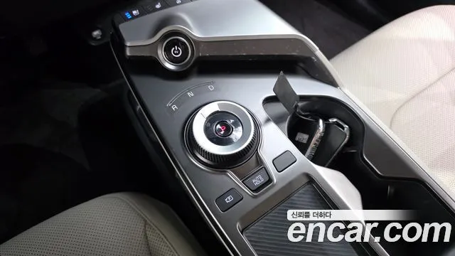 Kia EV6 — фото 8