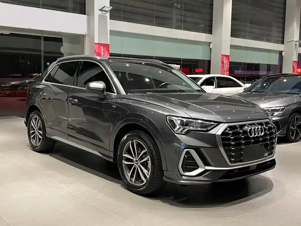 Audi Q3 — фото 3