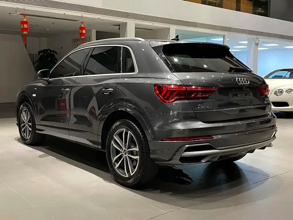 Audi Q3 — фото 4