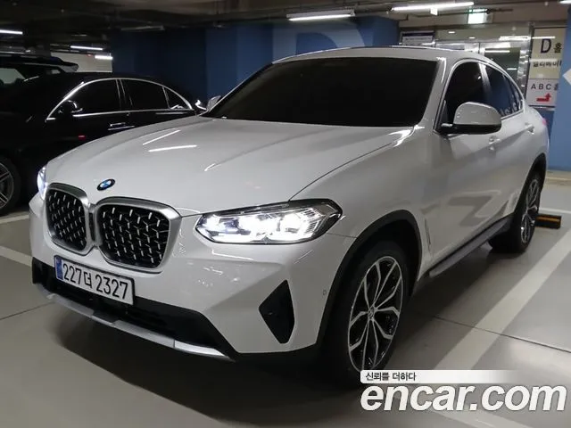 BMW X4 — фото 8