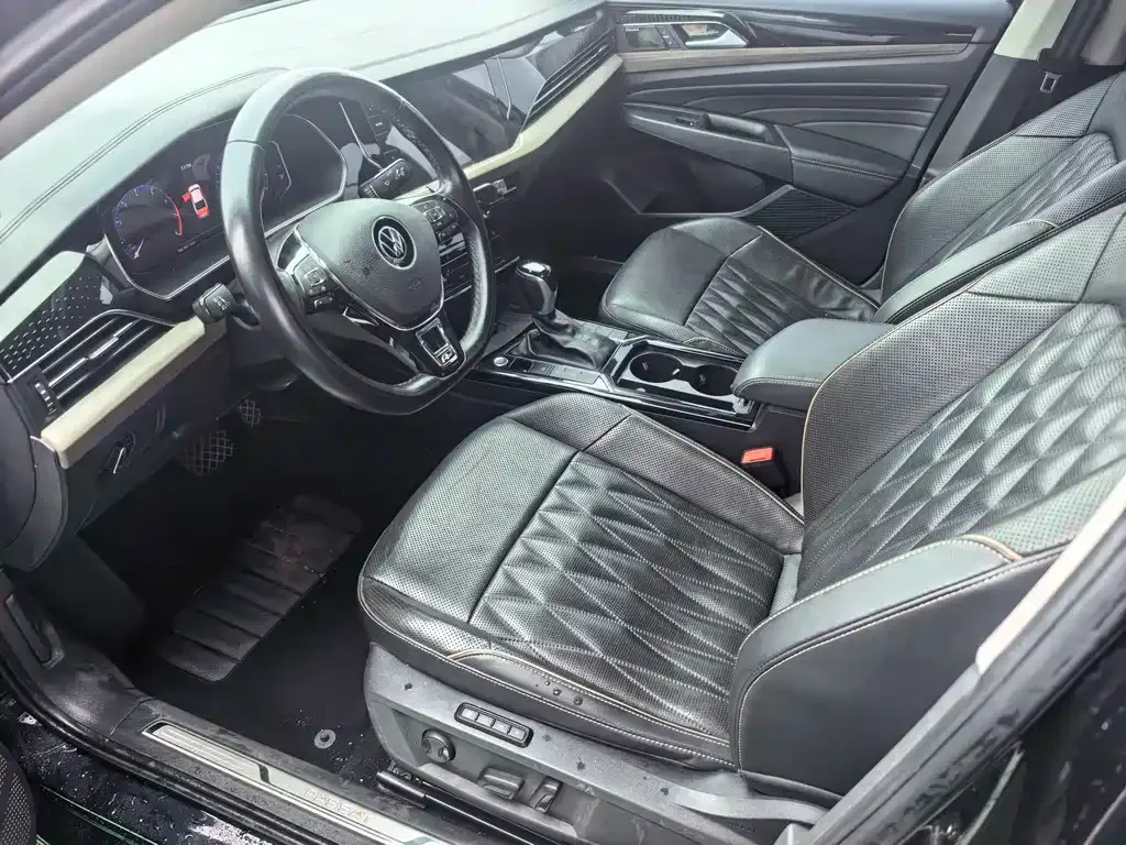 Volkswagen Passat — фото 2
