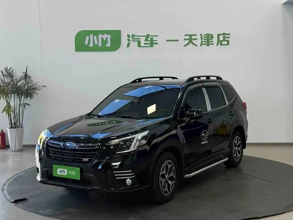 Subaru Forester — фото 1