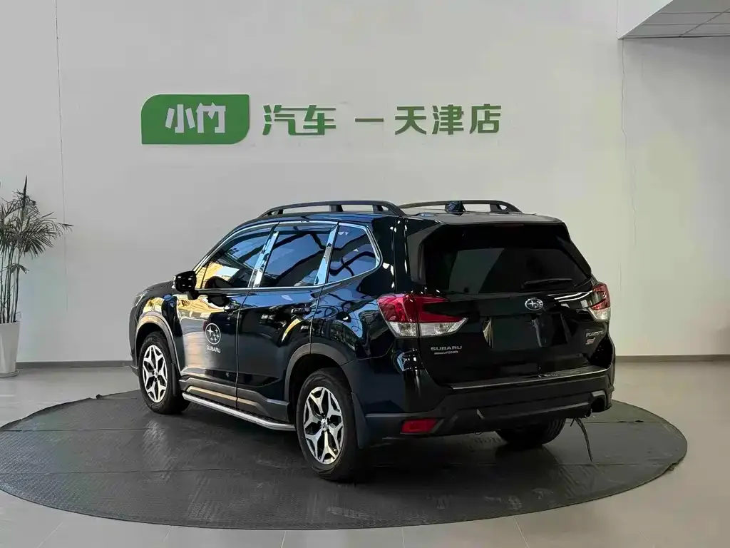Subaru Forester — фото 10