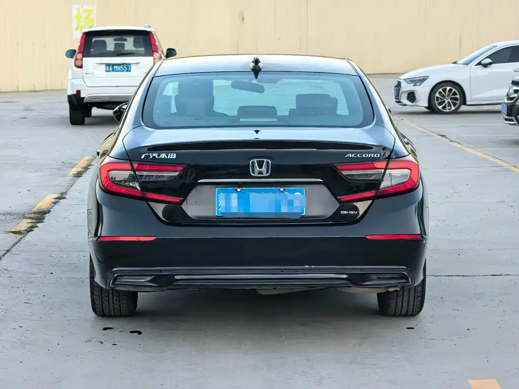 Honda Accord — фото 3