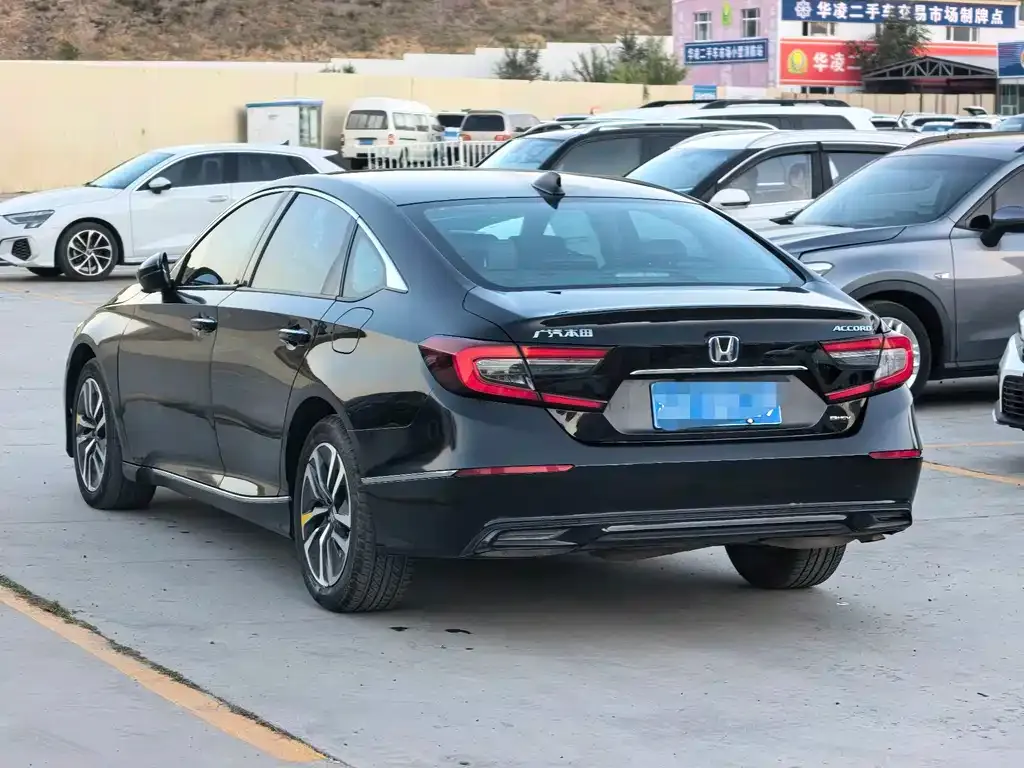 Honda Accord — фото 2
