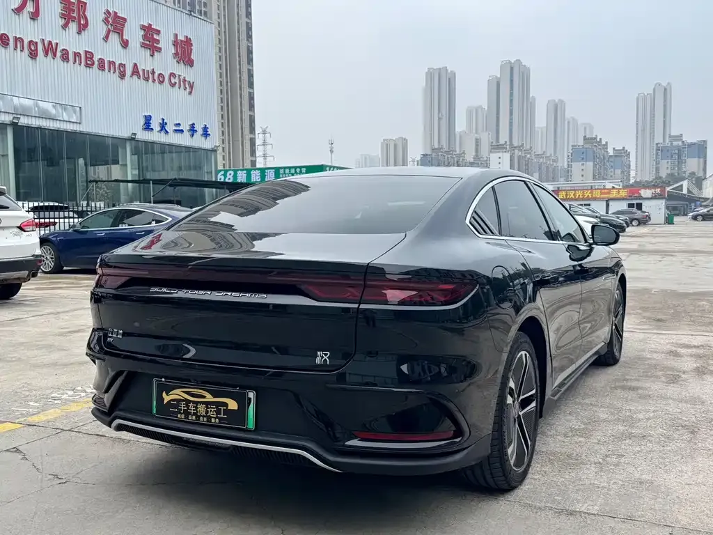 BYD Han — фото 4