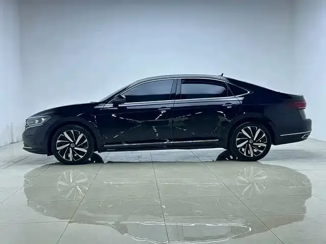Volkswagen Passat — фото 8