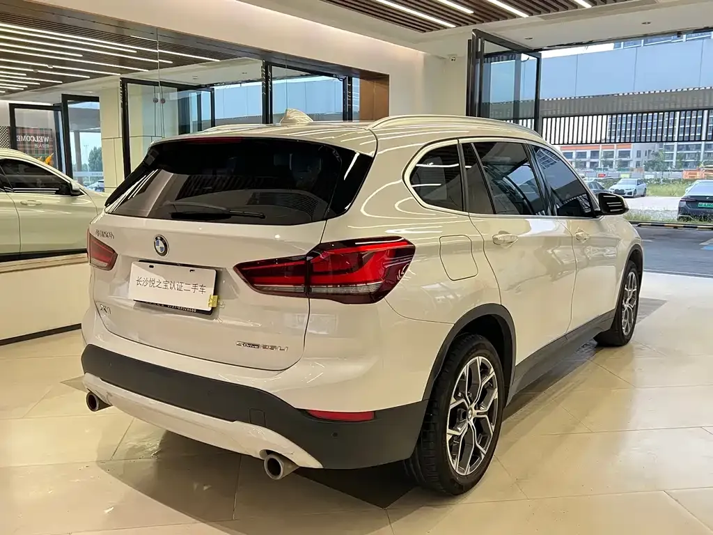 BMW X1 — фото 3