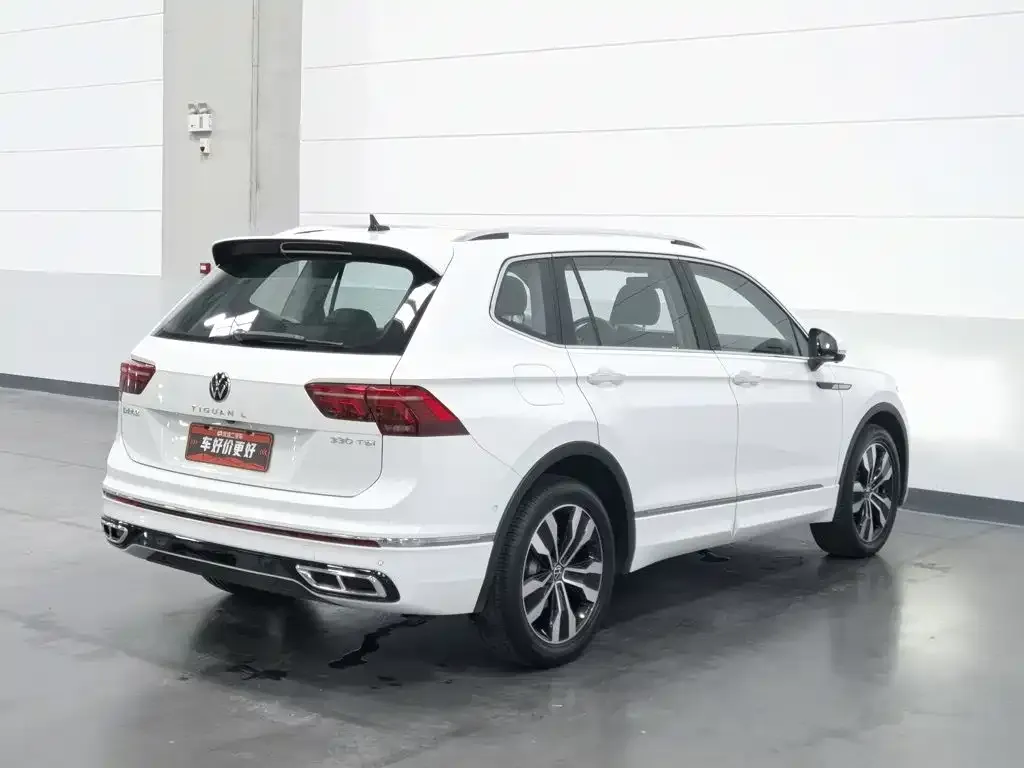 Volkswagen Tiguan L — фото 3