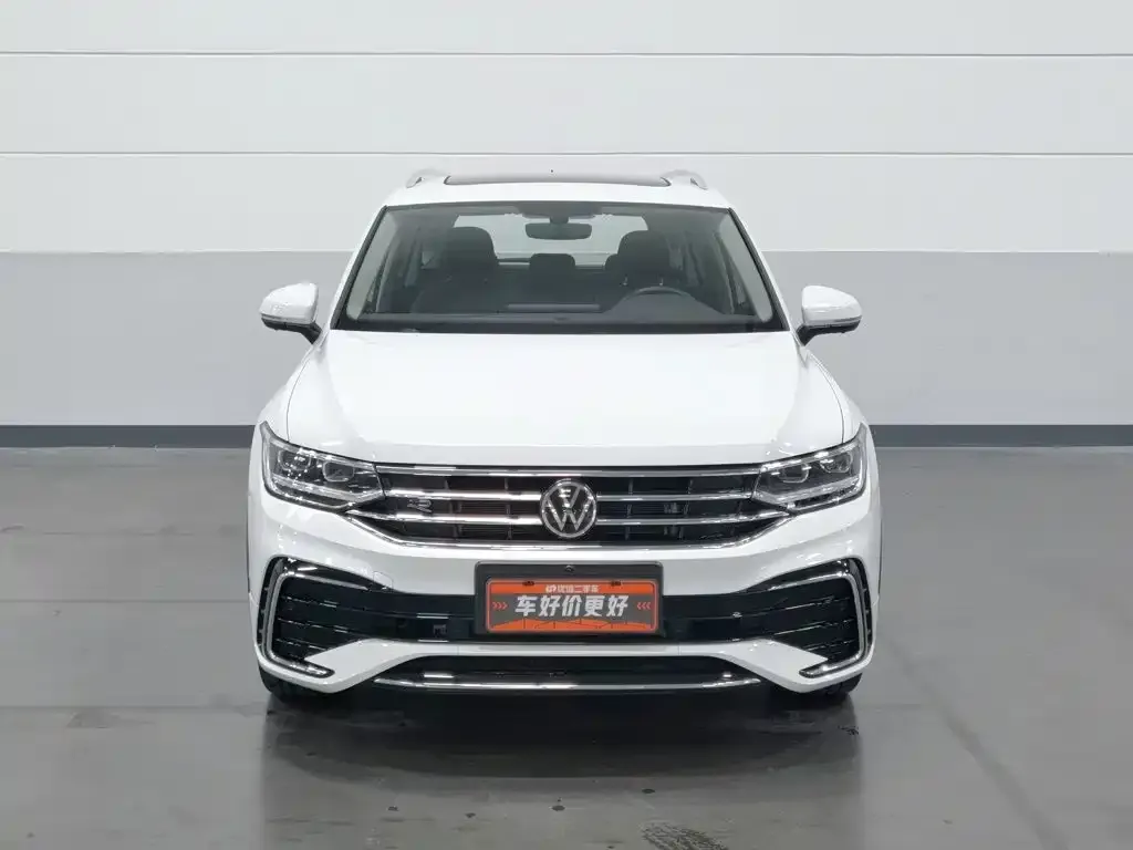 Volkswagen Tiguan L — фото 7