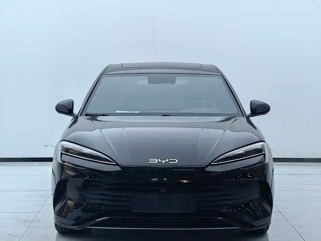 BYD Seal — фото 9