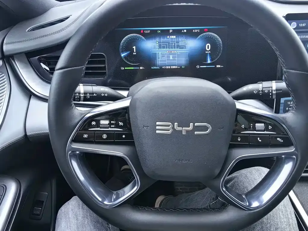 BYD Seal — фото 4