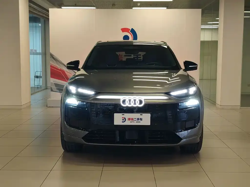 Audi Q6L e-tron — фото 6