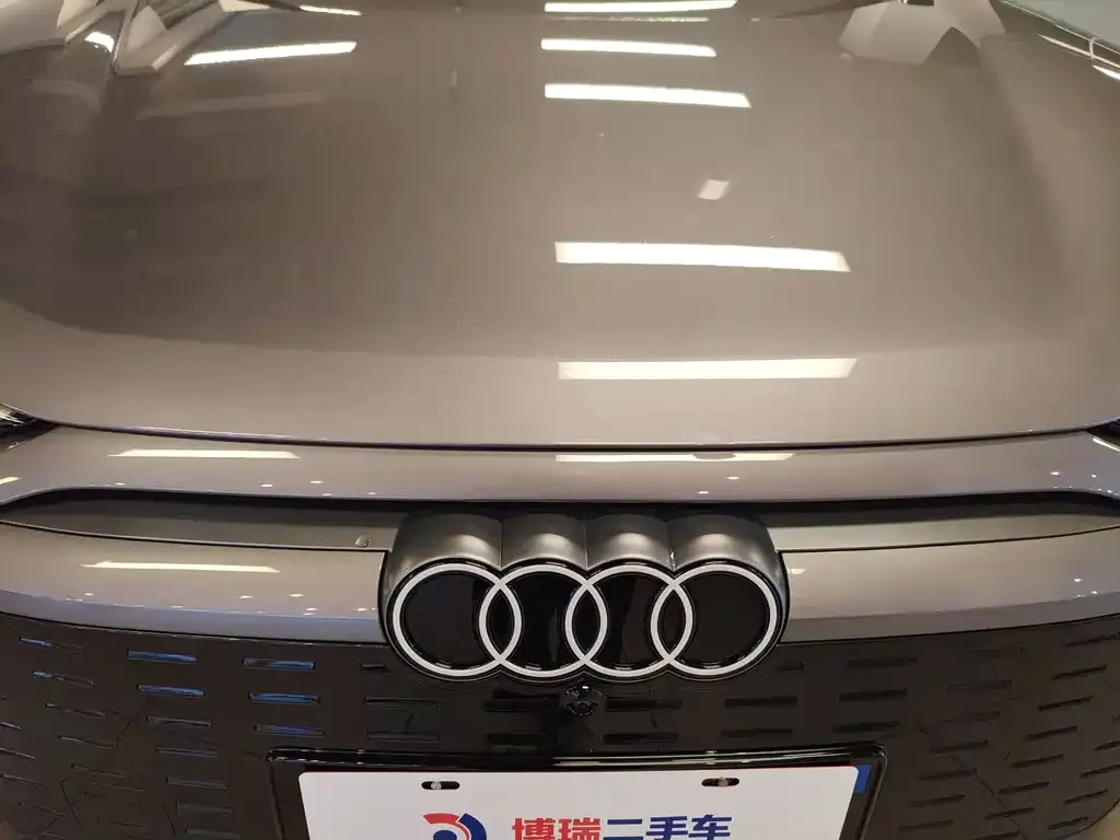 Audi Q6L e-tron — фото 8