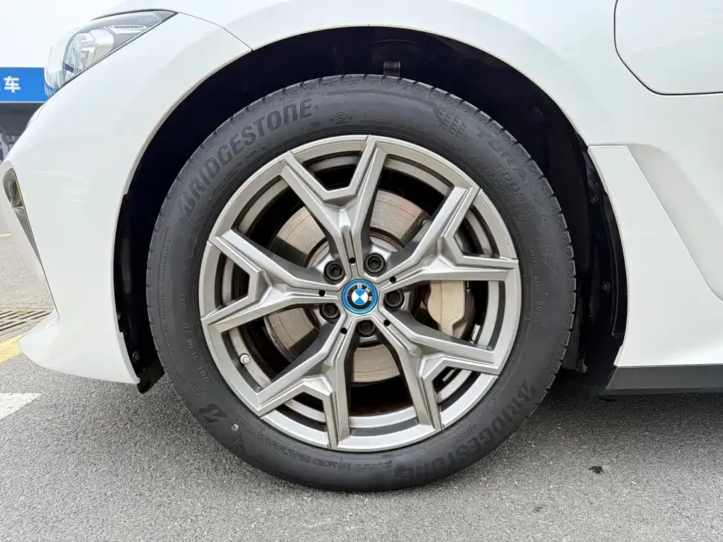 BMW i3 — фото 3
