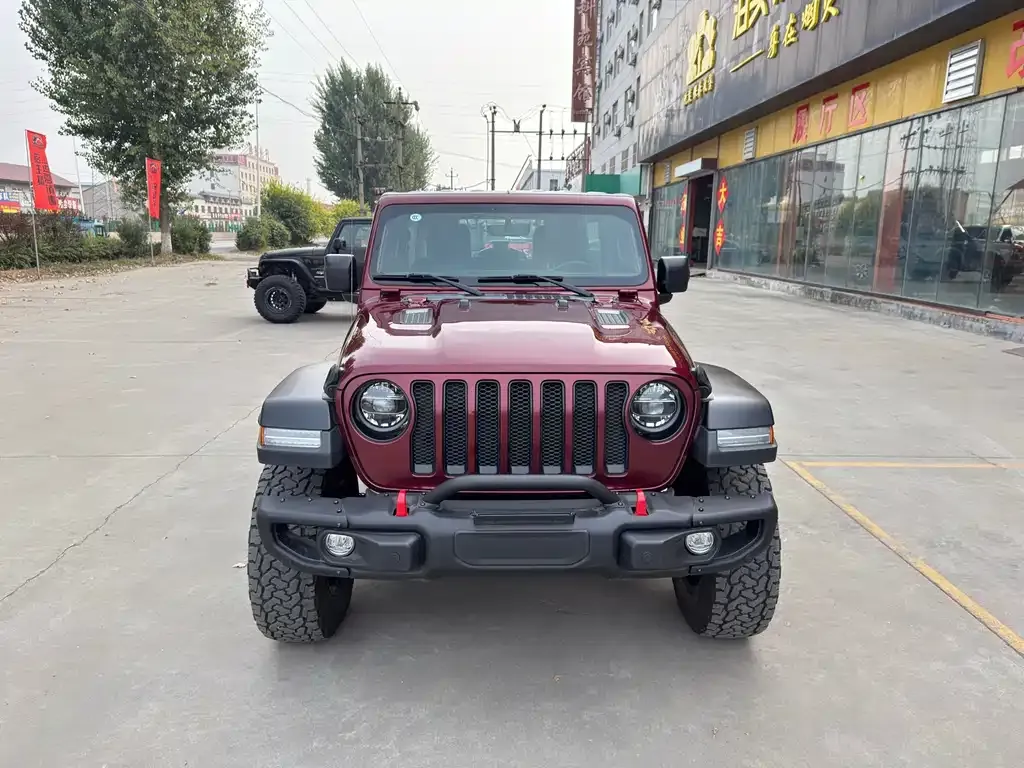 Jeep Wrangler — фото 7