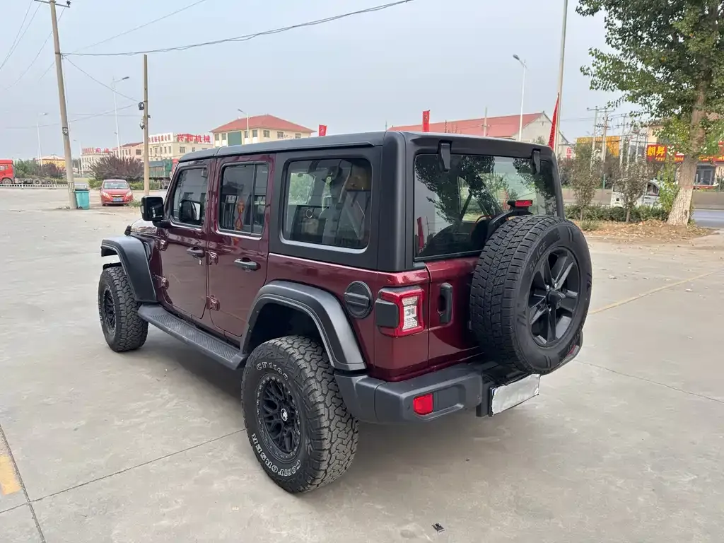Jeep Wrangler — фото 3