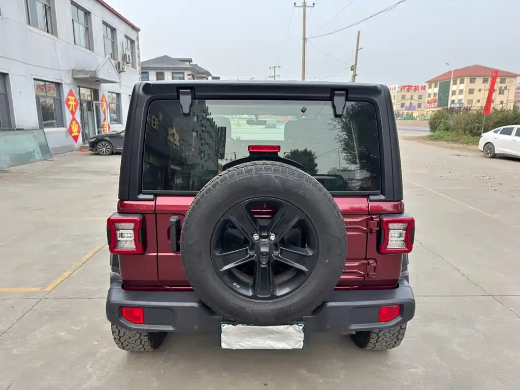 Jeep Wrangler — фото 4