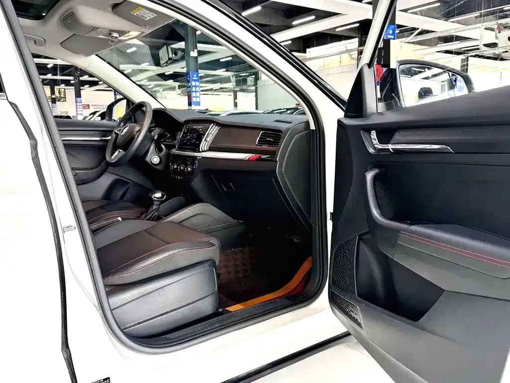 Skoda Kamiq — фото 10