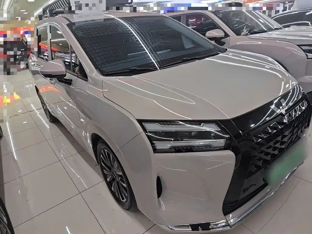 Wuling Xingguang 730 New Energy — фото 1