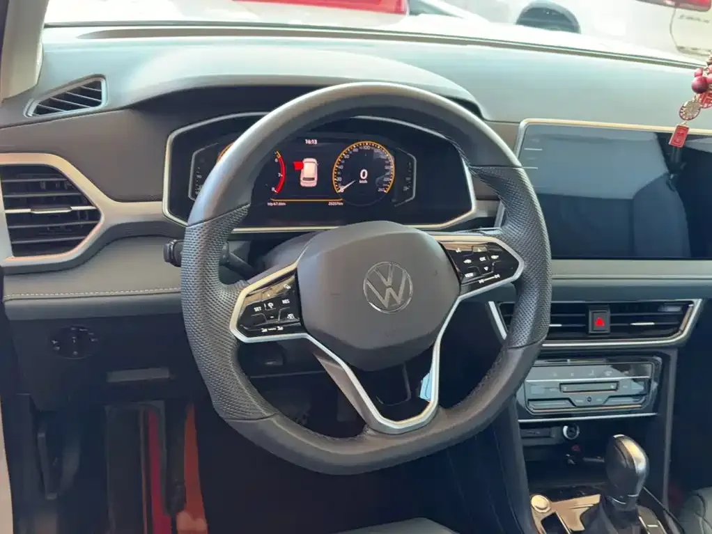 Volkswagen Tharu — фото 7