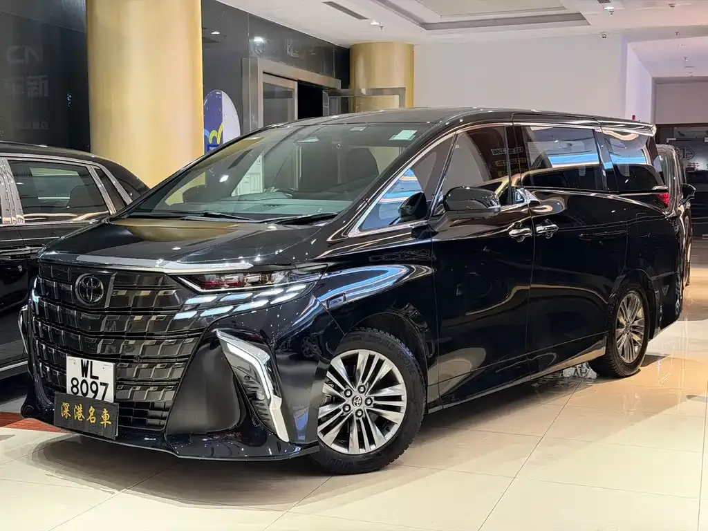 Toyota Alphard — фото 6
