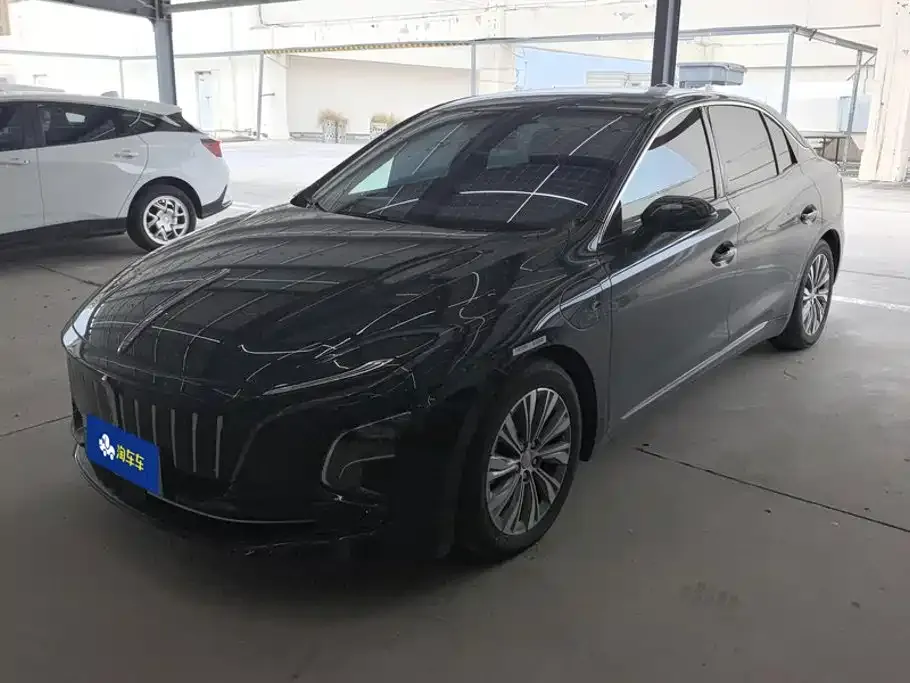 Hongqi E-QM5 — фото 1