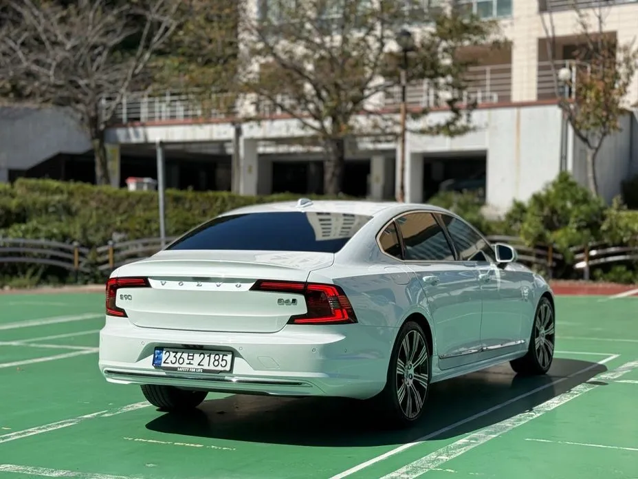 Volvo S90 — фото 9