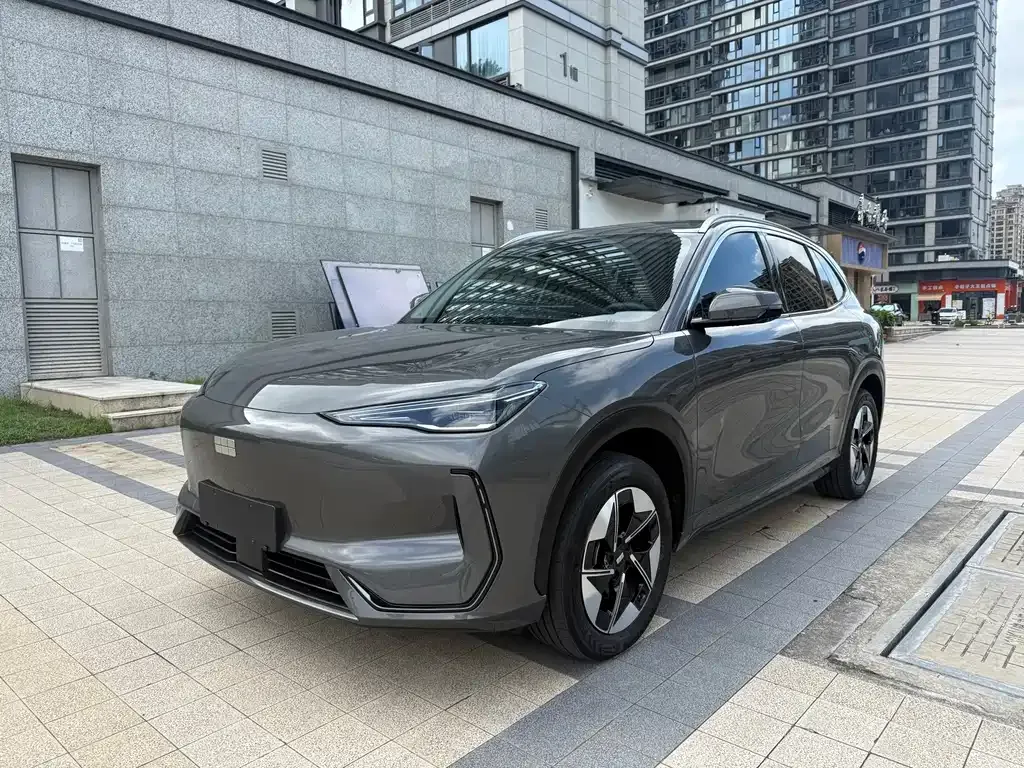 Geely Galaxy E5 — фото 1