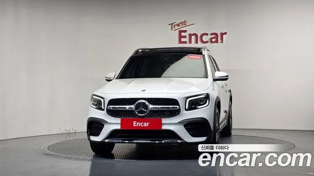 Mercedes-Benz GLB-Class — фото 3