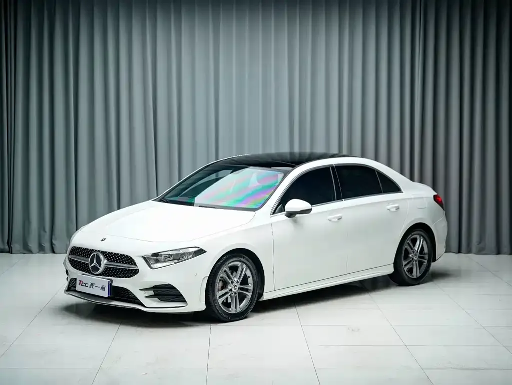 Mercedes-Benz A-Class — фото 1