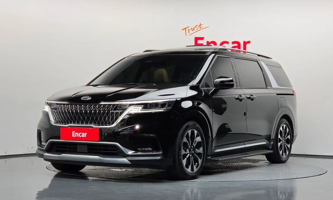 Kia Carnival — фото 1