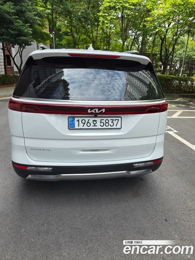 Kia Carnival — фото 10