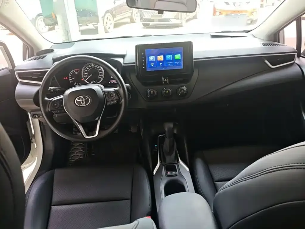 Toyota Corolla — фото 3