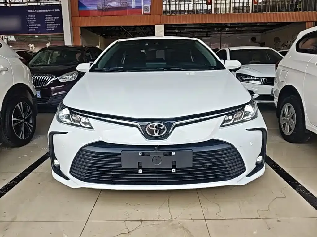 Toyota Corolla — фото 2