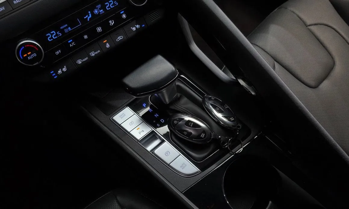 Hyundai AVANTE — фото 6