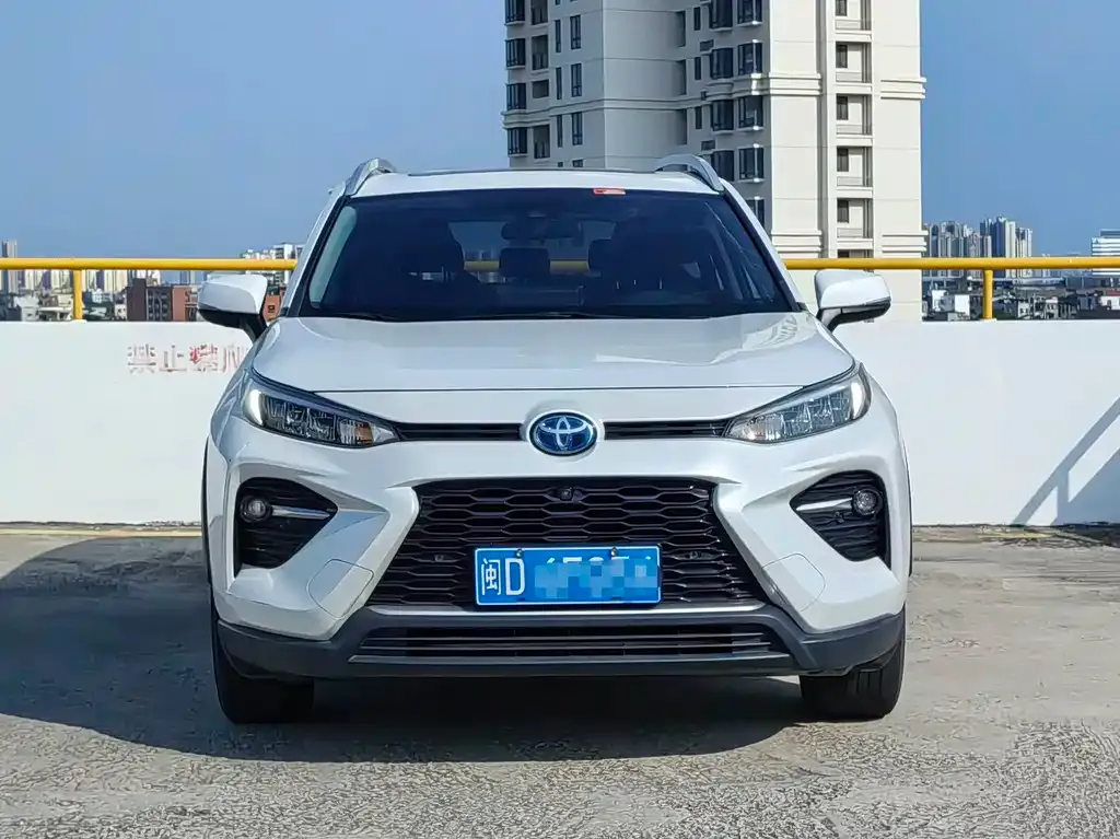 Toyota Wildlander — фото 8